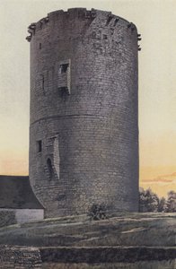 Alluyes, Donjon van het oude kasteel, westzijde