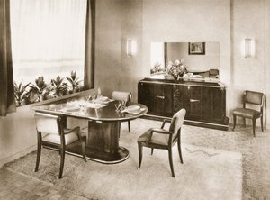 Eetkamer uit Ensembles Mobiliers, pub. 1937 door French Photographer