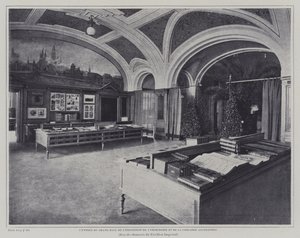 Ingang van de grote hal van de tentoonstelling van drukwerk en boeken in het Duitse paviljoen op de Exposition Universelle 1900, Parijs (zwart-wit foto) door French Photographer