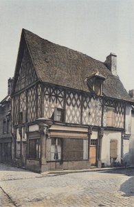 Levroux, Oud houten huis op het plein door French Photographer