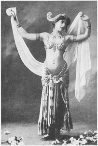 Mata Hari, ca. 1905 door French Photographer