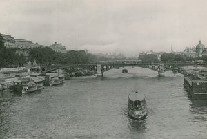 Perspectief op de Seine, de Pont des Saint-Peres door French Photographer