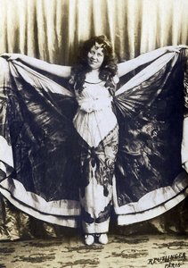 Portret van Loie Fuller door French Photographer