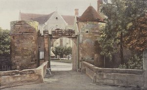 Saint-Jean-aux-Bois, ingang van de abdij (bos van Compiegne)