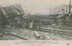 Treinongeluk in Melun, Frankrijk, 4 november 1913. Uitzicht op het puin door French Photographer