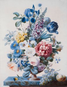 Een vaas met bloemen op een richel met druiven en perziken door French School