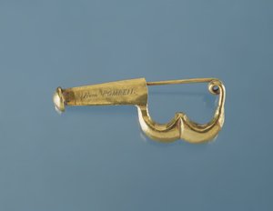 Broche in Pompeiaanse stijl behorend tot Caroline Murat