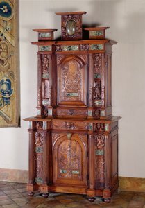 Kast met twee secties en een dubbele deur die Actaeon voorstelt die in een hert verandert en de figuur van de Overwinning door French School