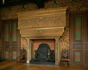 Decoratieve schoorsteenmantel