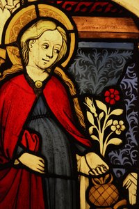Detail van de Maagd Maria bij de Aankondiging, oorspronkelijk uit de Boven-Rijn (glas-in-lood) door French School