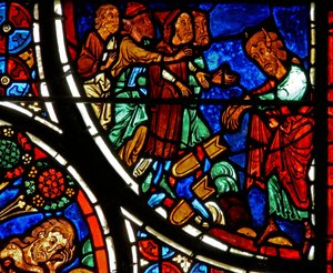 Detail (Mozes gooit de tafelen neer) uit een raam van de gelijkenis van de Barmhartige Samaritaan door French School