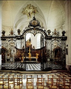 Interieur van de Abdij van Valloires (Cisterciënzers), nabij Abbeville. Somme (80) door French School