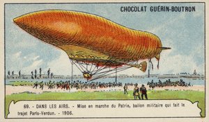 Lancering van het militaire luchtschip Patrie, dat de vlucht van Parijs naar Verdun maakte door French School