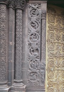 Reliëf van de westgevel met de werken van de maand, 1122-40 door French School