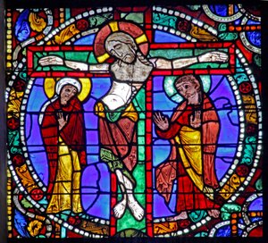 Het Passie raam: De Kruisiging met St. Maria en St. Johannes