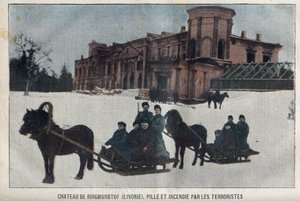 Het kasteel van Ringmundtof, Lijfland, geplunderd en in brand gestoken door Russische anarchistische revolutionairen. Rusland door French School