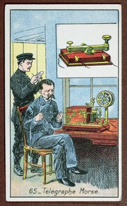 De uitvinding van de telegrafie met Morsecode, nummer 65 in een serie kaarten die grote uitvindingen uitbeelden, c.1910
