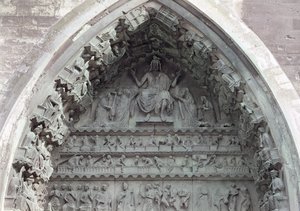 Tympanon van het linkerportaal van het noordtransept met het Laatste Oordeel, 1225-40 door French School