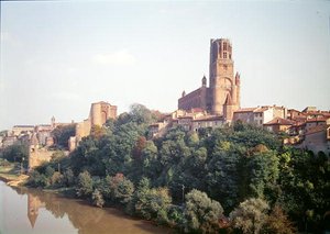 Uitzicht op de kathedraal van Albi, begonnen in 1282