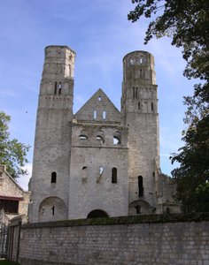 Uitzicht op de abdij van Jumièges door French School