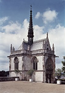 Uitzicht op de Chapelle Saint-Hubert van het Chateau Amboise, voltooid in 1493 door French School