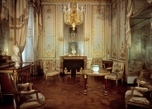 Uitzicht op het interieur van het kabinet van koningin Marie Antoinette (1755-1793) (het vergulde kabinet)