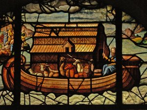 Raam in het Charnier (w.3) met een detail van de Ark van Noach door French School