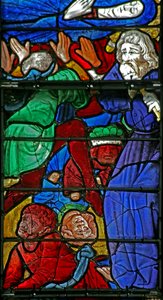 Raam w4 met de Begrafenis van de Maagd Maria en het omkeren van de kist (de Jongen uit Bourges) door French School