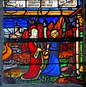 Raam w5 met Maria Magdalena; ze gaat in ballingschap en wordt geleid door een engel door French School