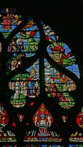 Raam w6 met een scène uit het leven van St. Maria Magdalena - de laatste communie van de heilige door French School