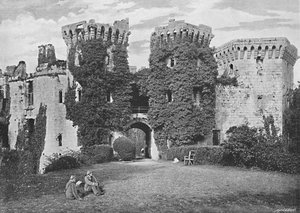 Raglan Castle: De Poort, ca. 1896