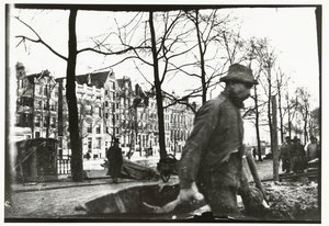 Doorbraak op de Raadhuisstraat in Amsterdam door George Hendrik Breitner