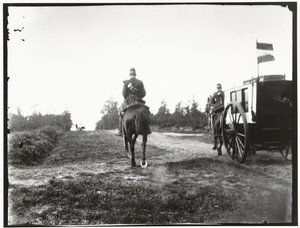 Gele Rijders te paard in de buurt van Arnhem door George Hendrik Breitner
