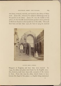 Holyrood Abbey; Interieur door George Washington Wilson