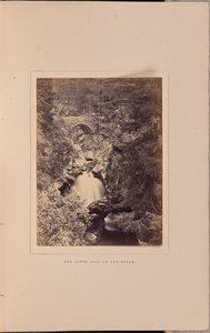 De benedenloop van de Bruar door George Washington Wilson