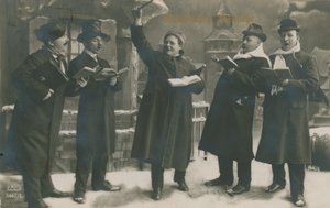 Ansichtkaart van Duitsers die het nieuwe jaar in zingen, verzonden op 31 december 1913 (z/w foto) door German Photographer