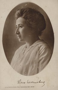 Rosa Luxemburg (z/w foto) door German Photographer