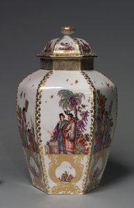 Gedekte Vaas, vervaardigd door Meissen Porselein Fabriek, Duitsland, ca. 1728-1730 door German School