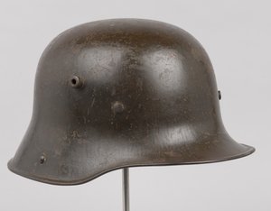 Duitse stalen helm of 