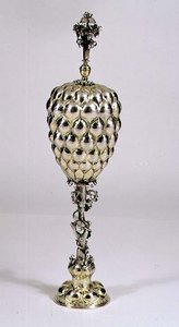Ananasvormige beker en deksel, Neurenberg, ca.1620