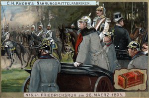 De militaire troepen van het Pruisische leger marcheerden voor kanselier Otto von Bismarck (1815-1898) op 26 maart 1895 in Friedrichsruh, Duitsland. Chromolithografie, eind 19e eeuw