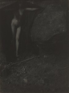 De vleermuis,1902 (foto) door Gertrude Käsebier