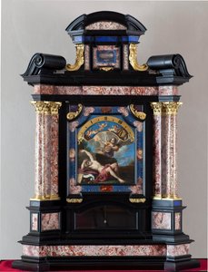 Klok met voorstelling van Sint Hiëronymus die luistert naar de trompet van het laatste oordeel. Schilderij door Giacinto Brandi (1621-1691). Structuur en mechanisme gerealiseerd door Giuseppe Campani - 17e eeuw. Dim 128x100x44 cm Genua musei di strada nuov door Giacinto Brandi