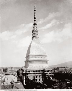 Uitzicht op de Antonelliaanse Mole in Turijn, ca. 1890