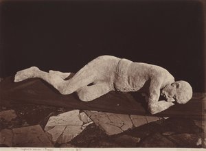 Menselijk afgietsel, Pompeii,1873 (foto) door Giorgio Sommer