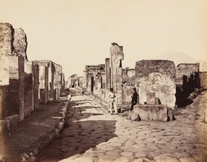 Strada di Sallustio, Pompei (Straat van Sallustio, Pompeii),c. 1870 (foto) door Giorgio Sommer