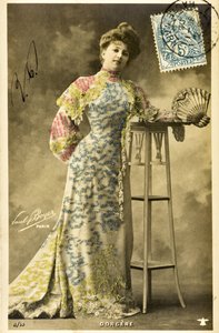 Ansichtkaart: Portret van Arlette Dorgere/Nee Anna Mathilde Irma Jouve (1880 - 1965), komiek, danser en zanger door Phillipe de Marlier
