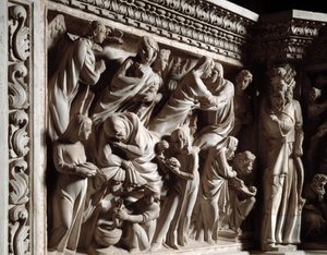 Detail van de reliëfs van de Stoel gemaakt door Giovanni Pisano (1248-1314): de annunciatie, de visitatie en de geboorte van Johannes de Doper
