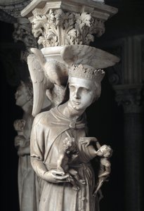 Detail van de gebeeldhouwde groepen die de stoel ondersteunen, gemaakt door Giovanni Pisano: de Kerk voedt haar kinderen (detail) door Giovanni Pisano
