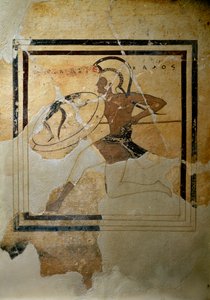 Griekse kunst: pynax (votief tablet) van terracotta die een hopliet in volle vaart voorstelt